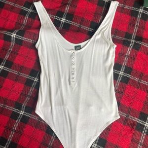 Wild fable with buttons